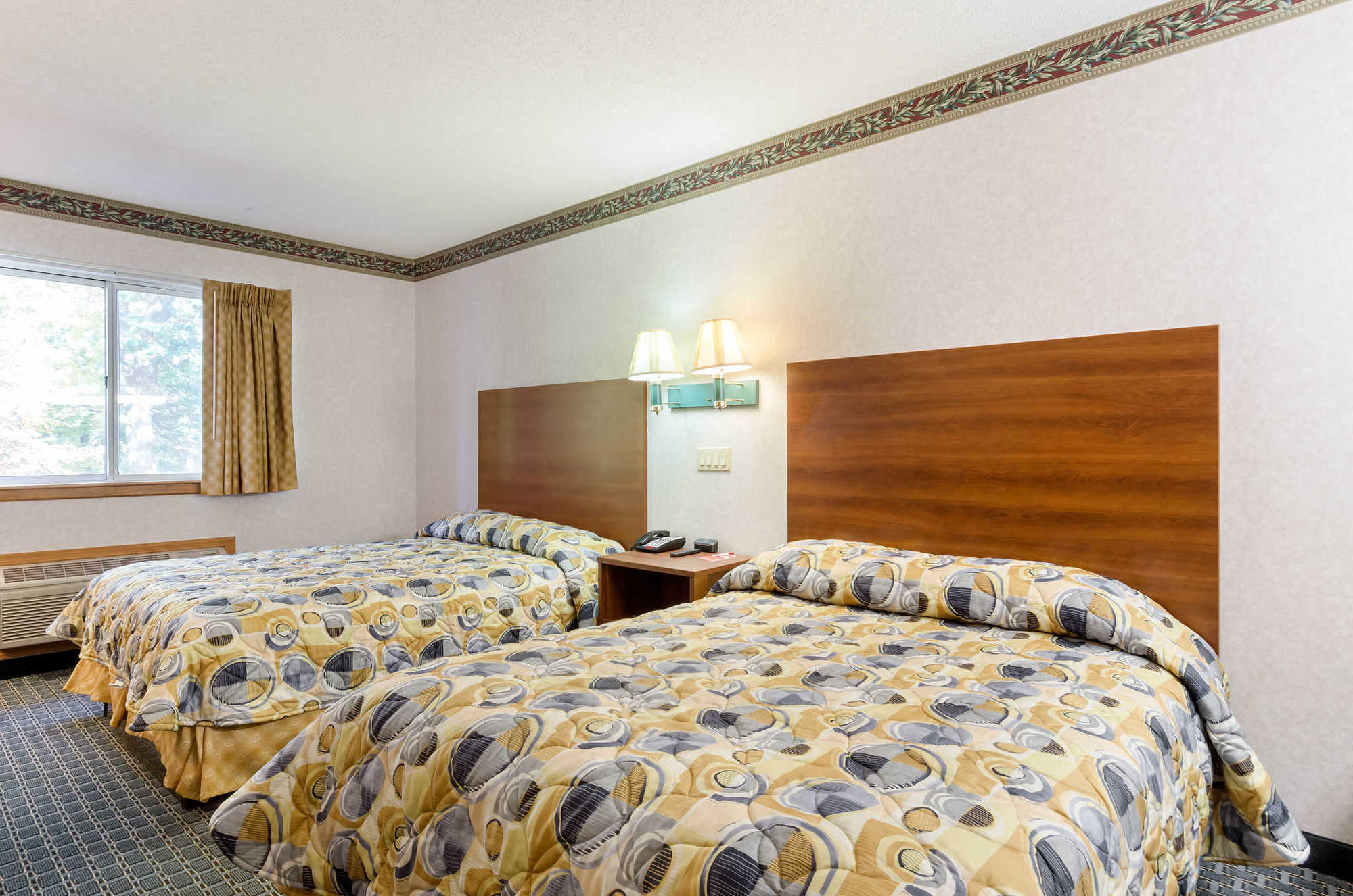 Econo Lodge West Springfield Habitación foto